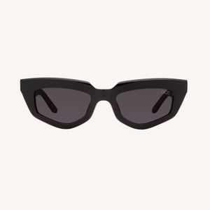 DEZI on read in black